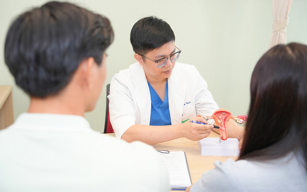 Tắc vòi trứng vẫn đón con khỏe mạnh nhờ thụ tinh ống nghiệm - 1