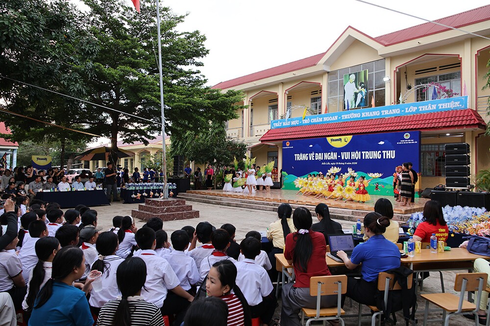 Trung thu và hành trình trao thêm cơ hội phát triển cho trẻ em khắp mọi miền - 2