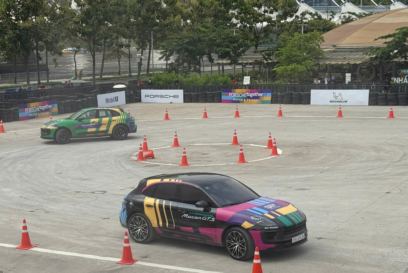 Porsche dừng sản xuất dòng xe Macan động cơ đốt trong - 1