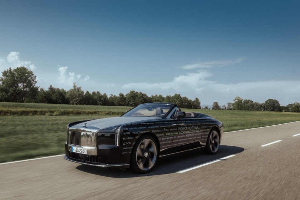 Rolls-Royce trình làng mẫu xe Nightingale đặc biệt giới hạn - 1