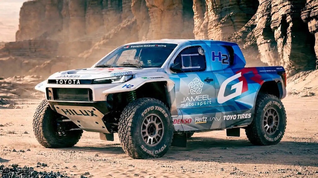 Toyota ra mắt DKR GR FC để thi đấu giải Dakar 2027 - 1
