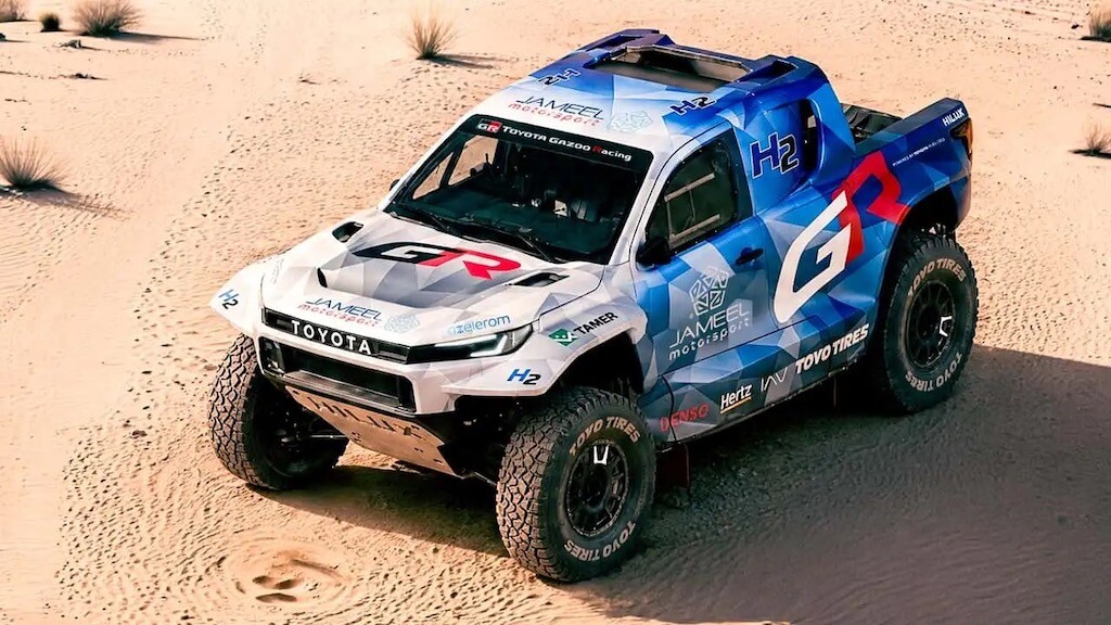 Toyota ra mắt DKR GR FC để thi đấu giải Dakar 2027 - 2