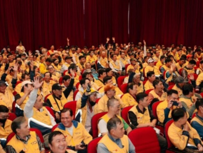 Thông tin doanh nghiệp - Tài xế nhận quà chưa phải điều đặc biệt nhất trong mùa Trung Thu của TADA năm nay