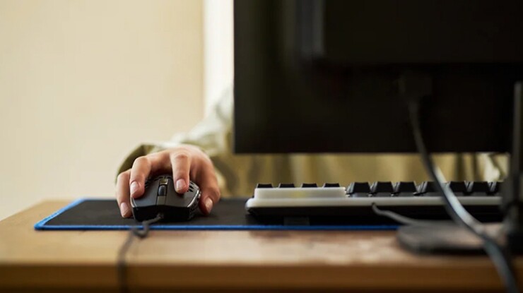 Đừng bỏ phí cổng USB trên màn hình máy tính - 1