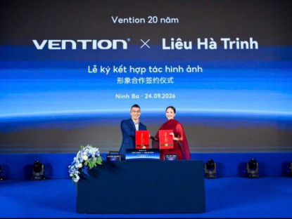 Thông tin doanh nghiệp - Liêu Hà Trinh ký hợp tác hình ảnh với Vention: sạc 20.000mAh 45W và hai mươi năm phụ kiện máy tính