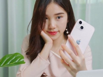 Công nghệ - Giá iPhone 15 tăng "sốc", chỉ còn 2 lựa chọn trên kệ hàng