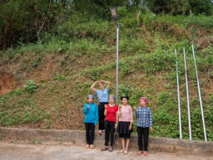 Thông tin doanh nghiệp - Hơn 18.000 người dân Tuyên Quang được tiếp cận không gian sống an toàn, thuận tiện hơn nhờ dự án chiếu sáng cộng đồng