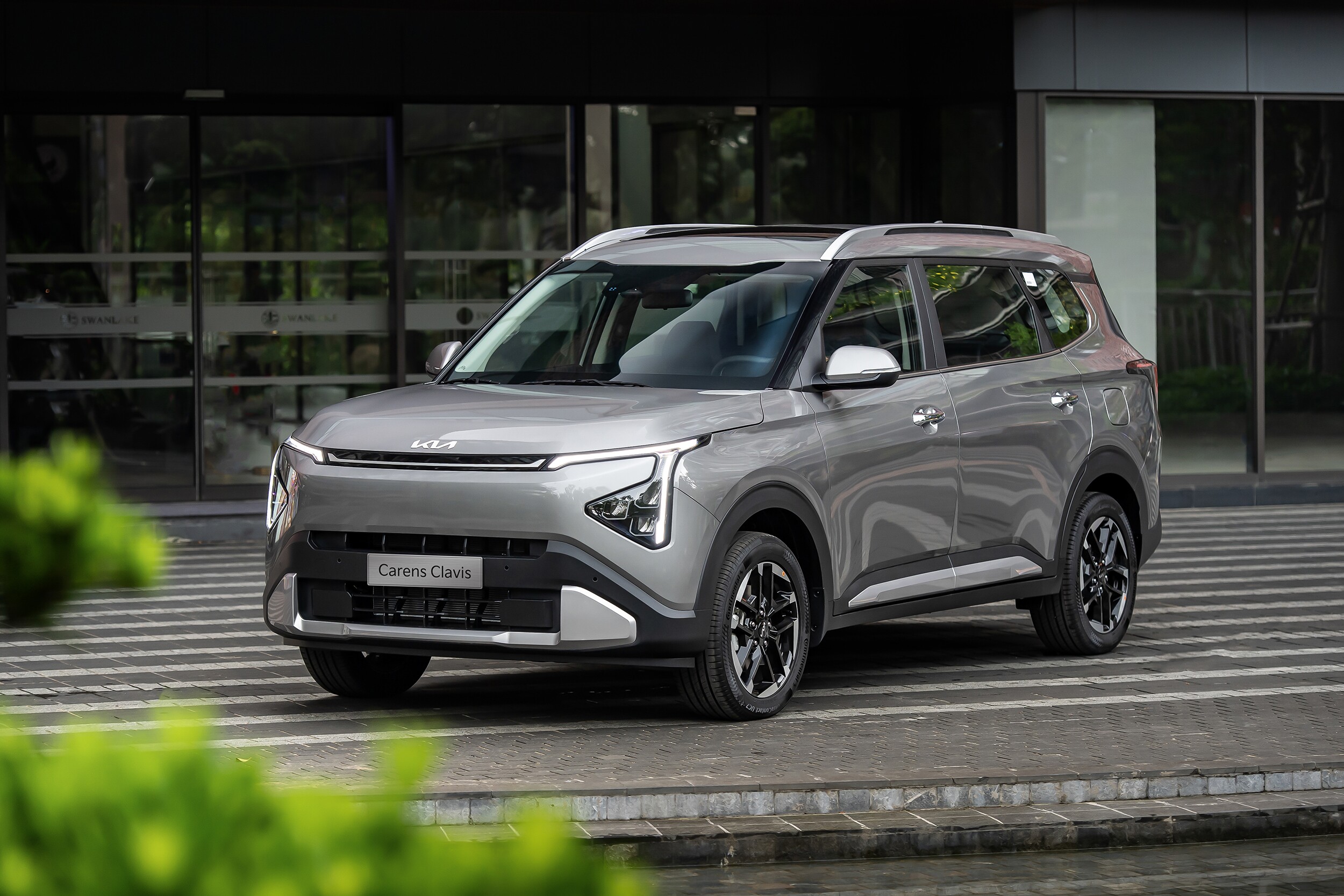 Kia Carens Clavis mới ra mắt tại Việt Nam - 1