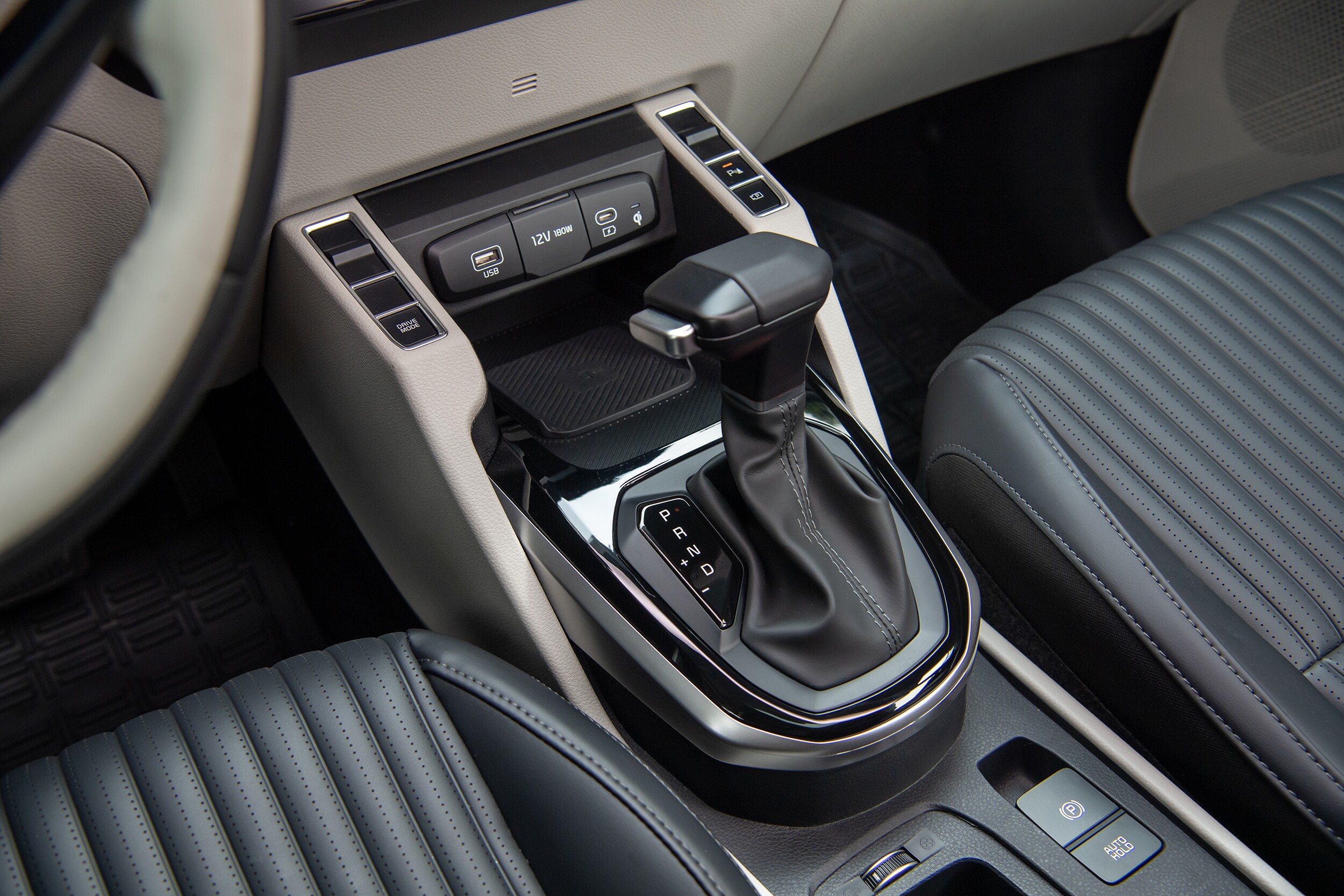 Kia Carens Clavis mới ra mắt tại Việt Nam - 6