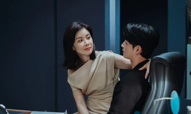 Đi công tác gặp tình cũ bèn “tranh thủ một đêm”, 2h sáng tôi xanh mặt ôm quần áo chạy - 1