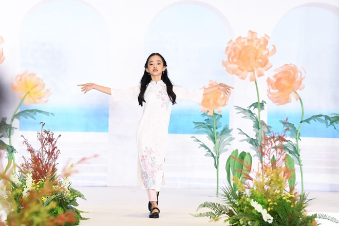 Gần 200 mẫu nhí hào hứng hội tụ ở show &#34;Nắng thu 2022&#34; - 4