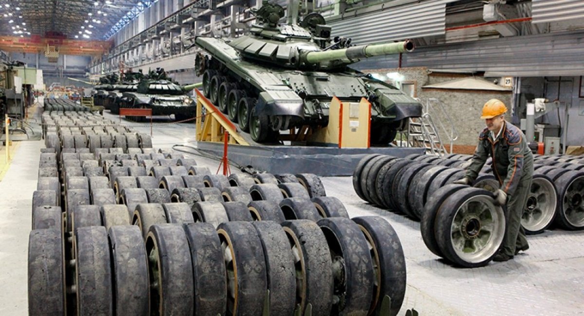 Quân đội Nga nhận lô xe tăng uy lực bất chấp nỗ lực trừng phạt của phương Tây - 3