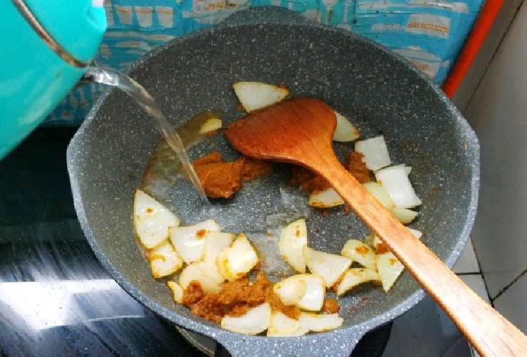 Cách làm món cà ri gà dứa kiểu Thái mềm béo thơm ngon cực đơn giản - 9