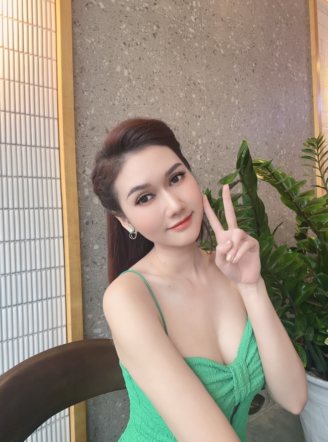 Hình ảnh không lên sóng của 2 MC - BTV thể thao gợi cảm nhất nhì showbiz Việt - 3