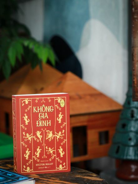 Không gia đình: Cuốn sách kinh điển về đề tài giáo dục thấm đượm hiện thực xã hội - 2
