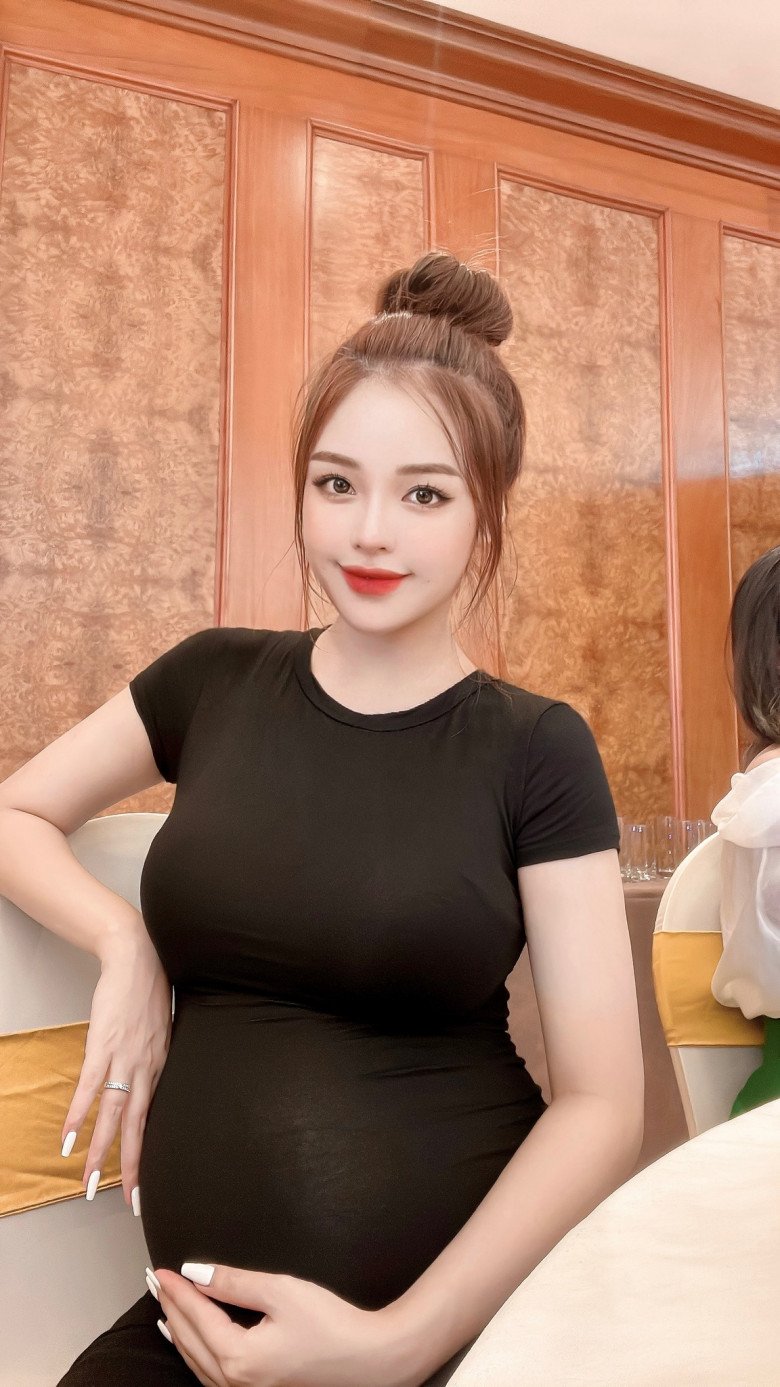 Khoe ảnh vợ mới sinh nằm trên giường, diễn viên Anh Tuấn tấm tắc: “Ngọt hơn cả lúc chưa đẻ” - 7