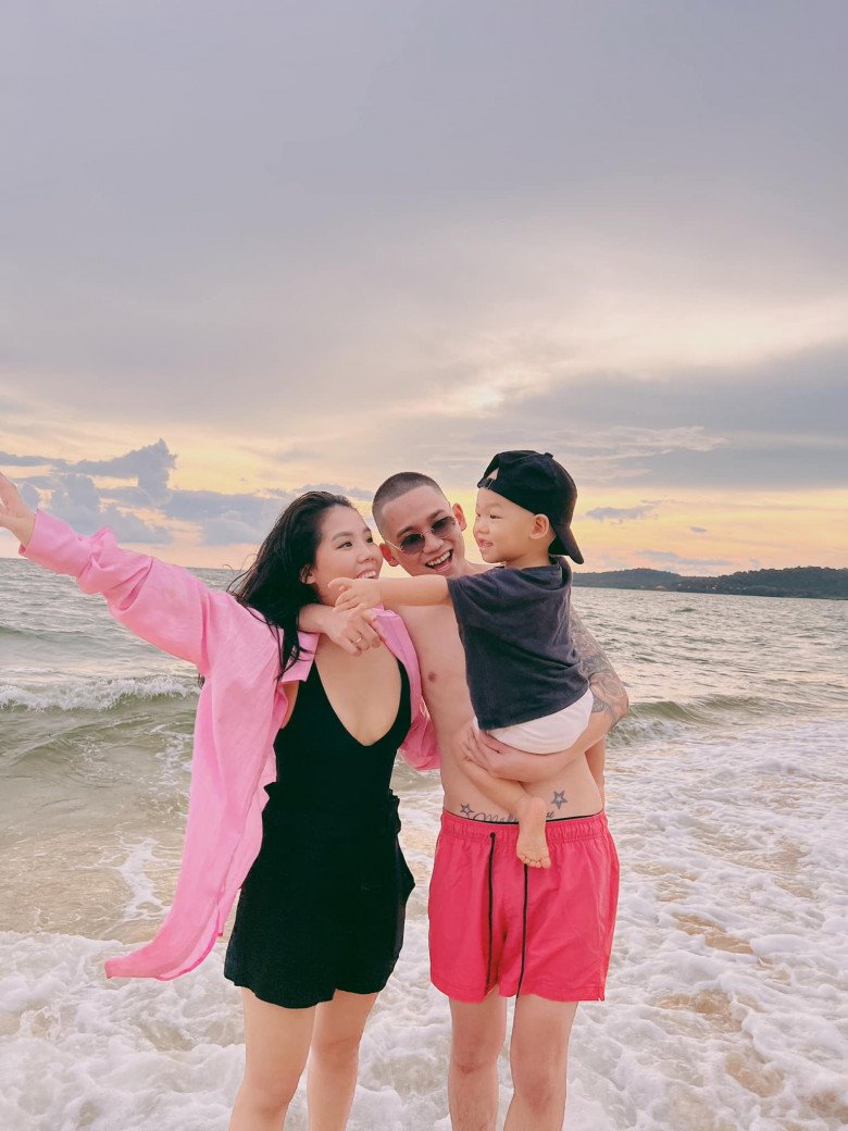 Chờ mãi không đau đẻ nên lôi bài ra chơi, đang thắng vang dội Tiktoker Chang Lacci vỡ ối &#34;bụp bụp&#34; - 9