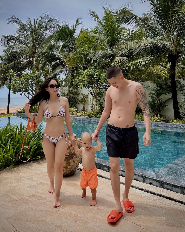 Chờ mãi không đau đẻ nên lôi bài ra chơi, đang thắng vang dội Tiktoker Chang Lacci vỡ ối &#34;bụp bụp&#34; - 5