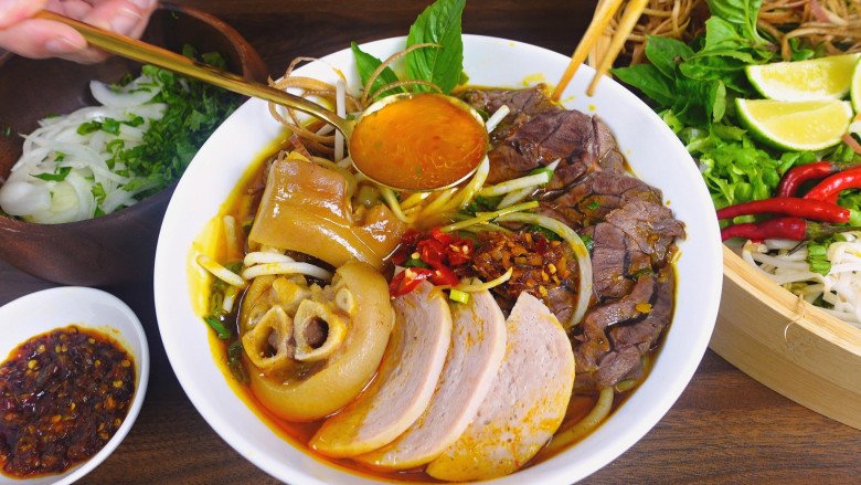 Du học Mỹ, gái xinh nấu bún bò Huế cực ngon lại dễ làm ai cũng có thể học theo - 8