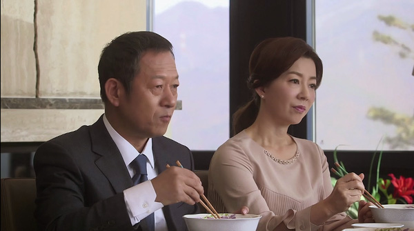 Về ra mắt bị mẹ anh chê “xấu nhất họ”, tôi nhẹ nhàng nói đúng một câu, ông nội anh giục cưới gấp - 1