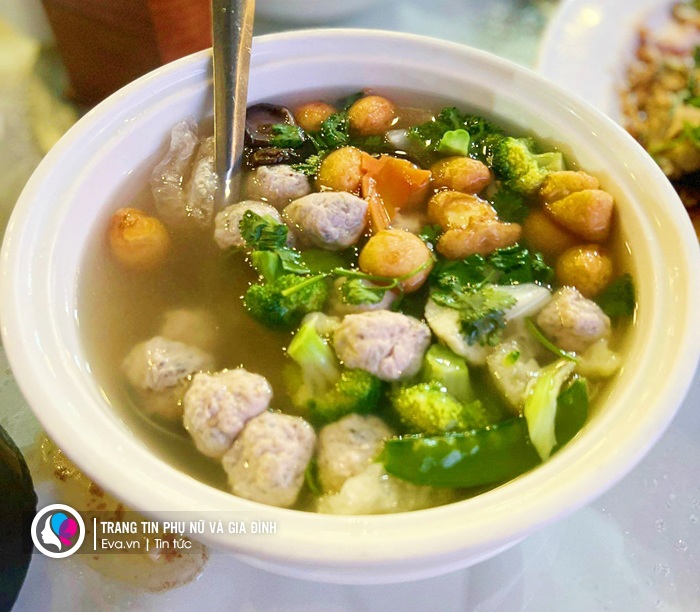 Choáng với cỗ cưới hơn chục món cho 900 khách mời của Bình An - Phương Nga, có món ăn chỉ Tết mới thấy - 13