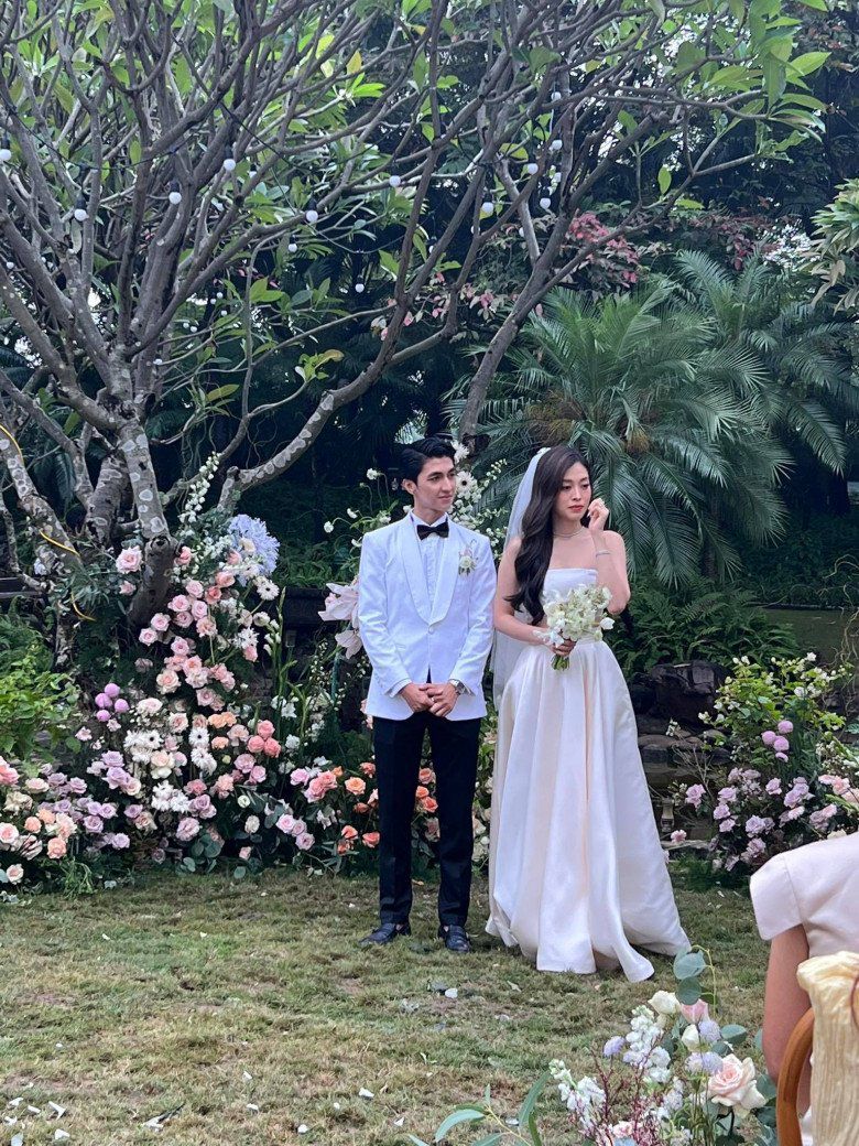 Choáng với cỗ cưới hơn chục món cho 900 khách mời của Bình An - Phương Nga, có món ăn chỉ Tết mới thấy - 1