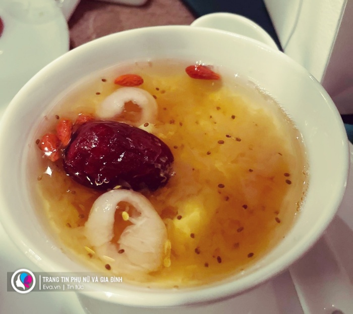 Thực đơn tiệc cưới hoa hậu Đỗ Mỹ Linh và con trai bầu Hiển vẫn sang chảnh dù xuất hiện món này - 11
