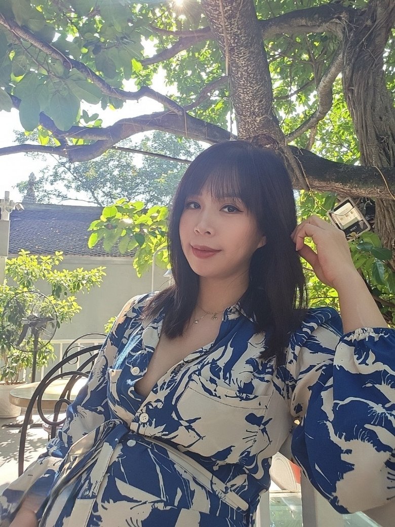 Ăn uống “trộm vía”, vợ bầu của Mạnh Trường tăng gần 20kg, vẫn chuộng ăn mặc trễ nải - 1