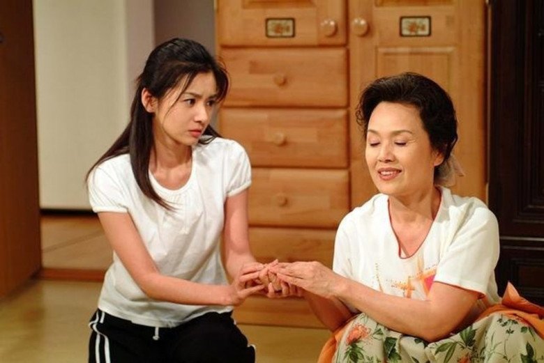 Tân hôn mẹ chồng bỗng đuổi chồng tôi ra ngoài, nghe lời bà nói tôi vội vàng cảm ơn - 1