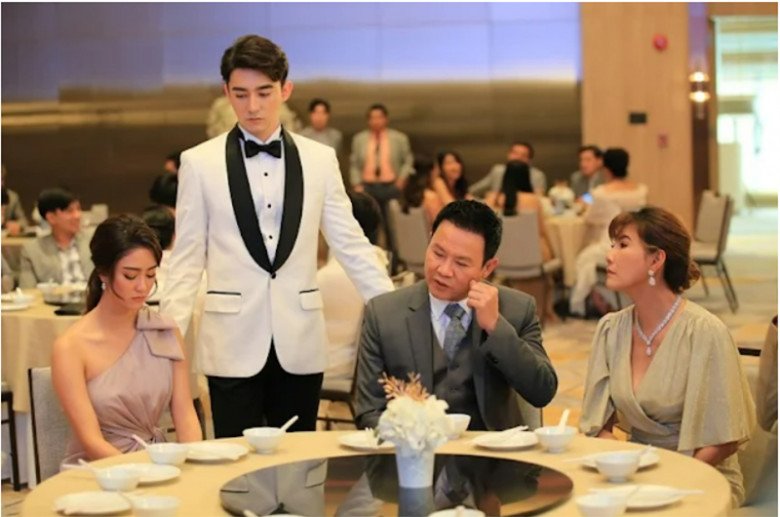 Vợ tôi bầu mà mỗi tháng bà ngoại không cho nổi 3 triệu mua sữa, thật không biết thương con cháu - 2