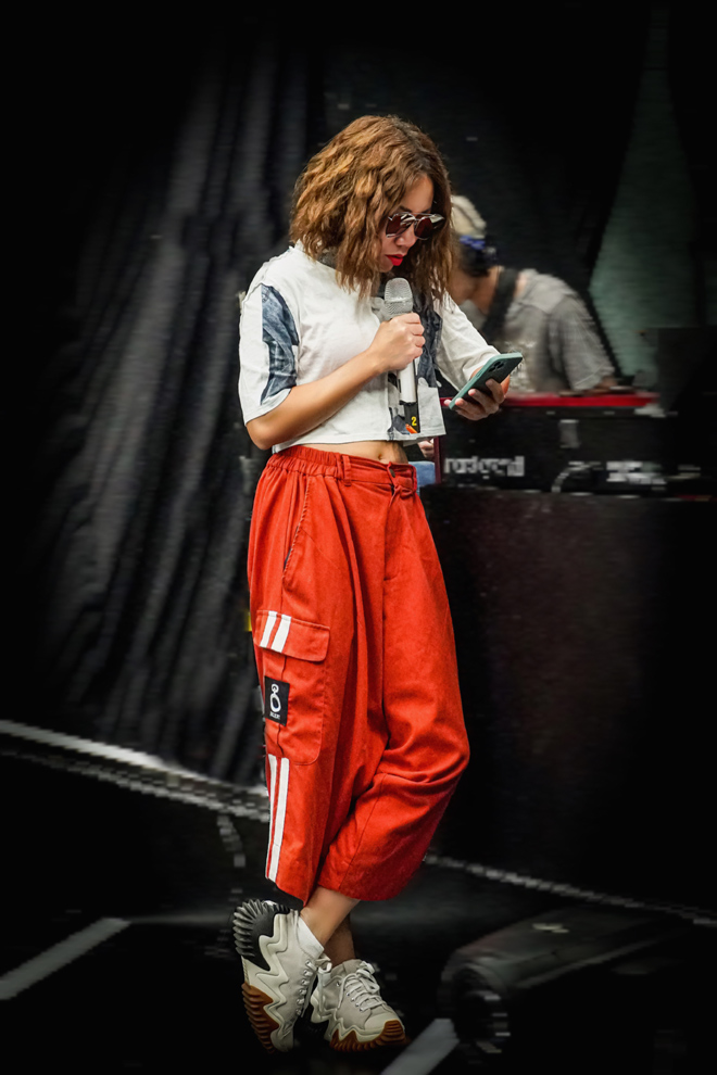 Phan Mạnh Quỳnh bật mí đời sống tình cảm sau khi "chốt" nghìn đơn kẹo lạc - 4