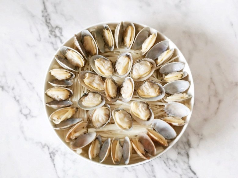 Ngao đem nấu canh quá xưa rồi, nấu kiểu này đơn giản mà ngon nhìn lại đẳng cấp như nhà hàng - 4