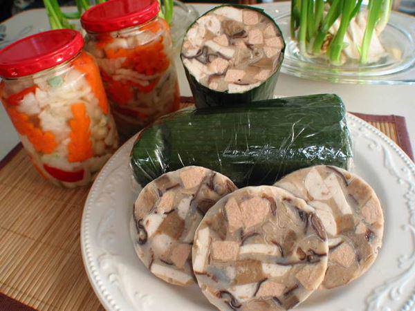 Cảnh Tuấn Hưng và Thanh Lam ngồi tiu nghỉu bên mâm cơm làm chồng bác sĩ của Diva hứa bù đắp - 19