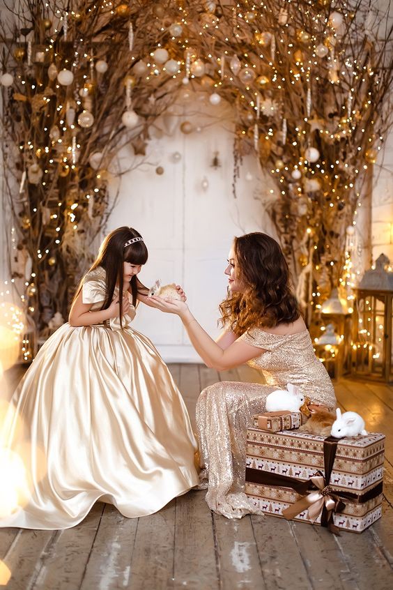 Bí quyết chăm sóc quần áo mùa lễ tết bóng bẩy, lấp lánh như mới - 4