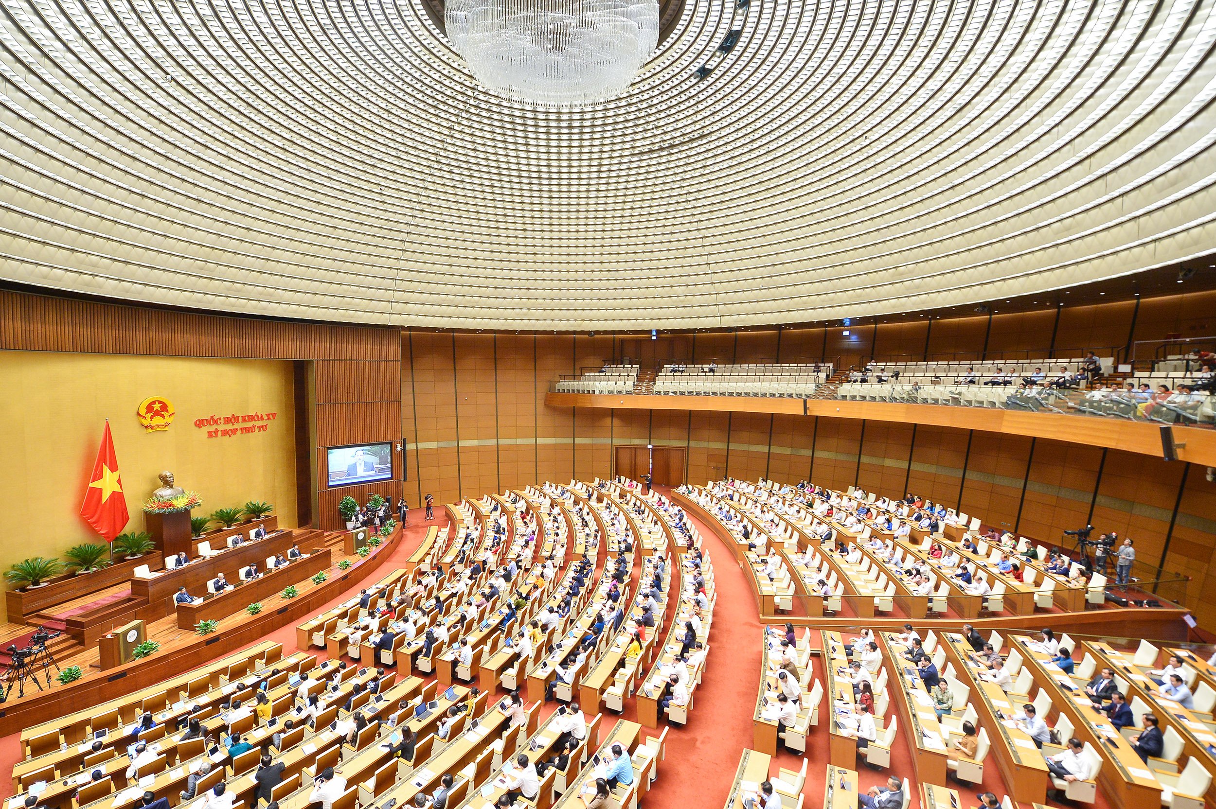 Quốc hội thảo luận về việc thực hiện chính sách, pháp luật về thực hành tiết kiệm, chống lãng phí giai đoạn 2016-2021. - 5
