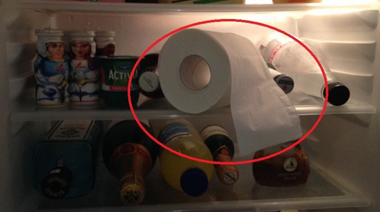 Chồng say xỉn bỏ nhầm cuộn giấy vệ sinh trong tủ lạnh, sáng hôm sau điều kỳ diệu xảy ra - 1