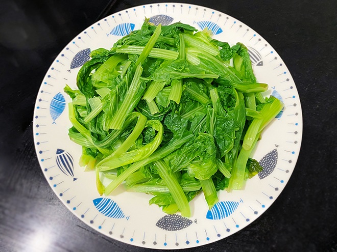 Hôm nay nấu gì: Bữa chiều đơn giản, rẻ tiền nhưng tốn cơm không ai ngờ tới - 5