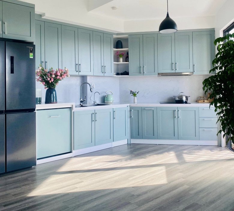 8 năm ước mơ, 30 phút chốt mua: cô vợ giờ có căn chung cư với khu bếp màu xanh đẹp như tranh - 4