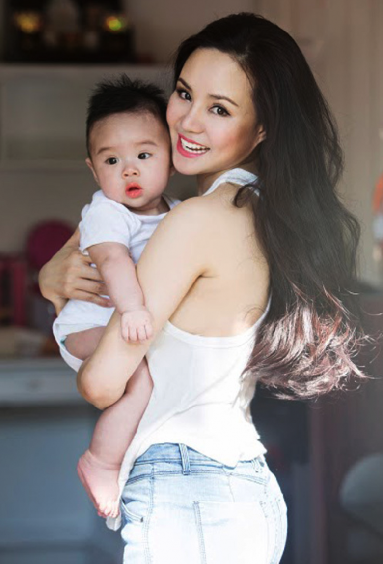 3 lần đi đẻ của Vy Oanh: Lặn lội sang Mỹ sinh nở, có lần lại “gây lú” bởi một chi tiết lạ - 1