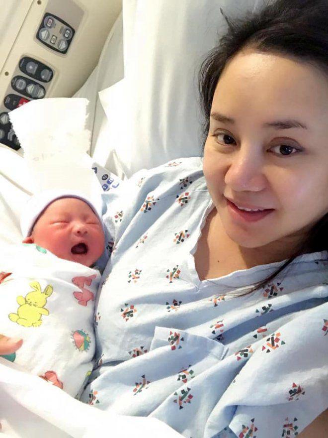 3 lần đi đẻ của Vy Oanh: Lặn lội sang Mỹ sinh nở, có lần lại “gây lú” bởi một chi tiết lạ - 4