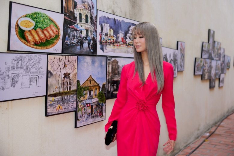 Hoa hậu Dương Thuỳ Linh: Hai mẹ con luôn động viên nhau học hành, thậm chí con còn chấn chỉnh thái độ học của mẹ - 2