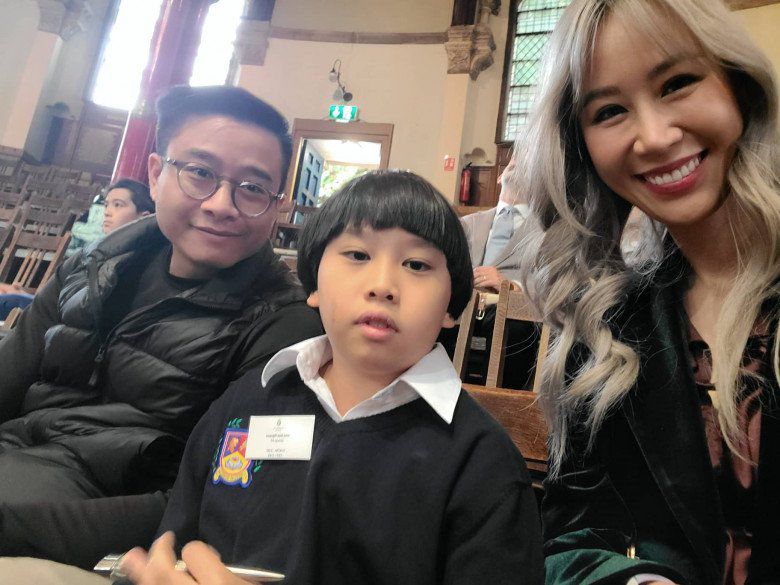 Hoa hậu Dương Thuỳ Linh: Hai mẹ con luôn động viên nhau học hành, thậm chí con còn chấn chỉnh thái độ học của mẹ - 3