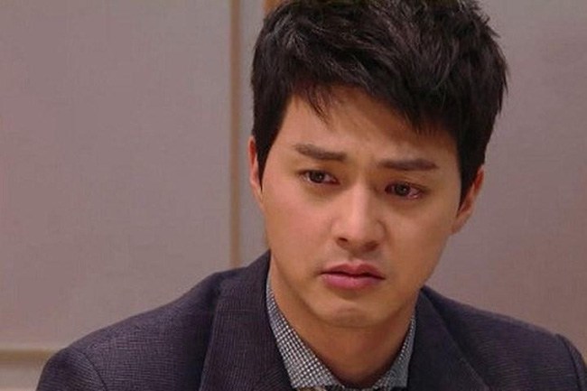 Đi công tác về sớm, chồng trốn trong tủ cho vợ bầu bất ngờ, rồi phải hóa đá phát hiện bí mật  - 2