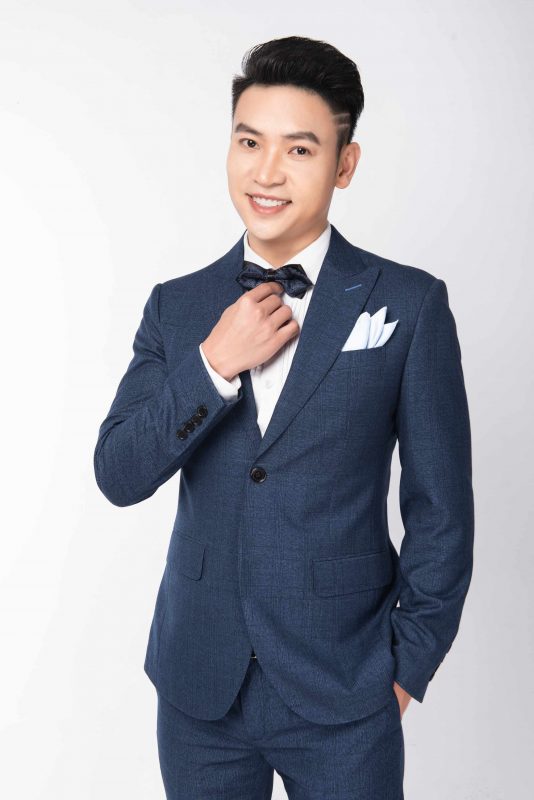 5 quy tắc khi phối trang phục với nơ đen các chàng nên biết - 3