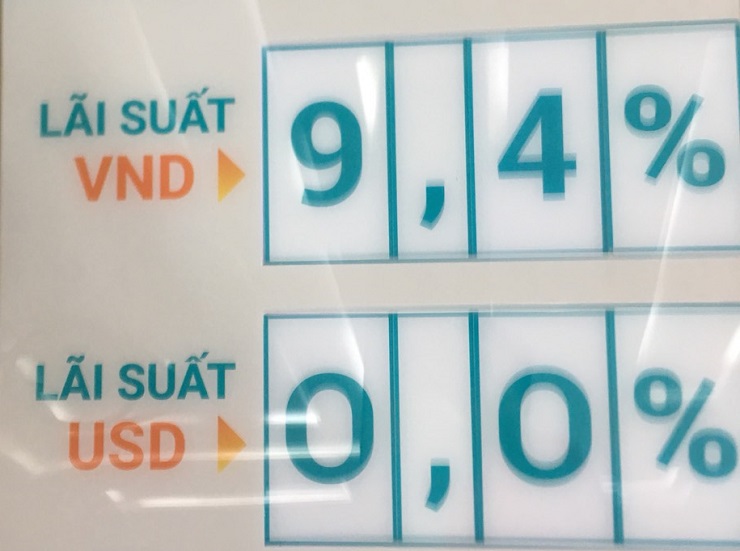 Lãi suất lên 11%/năm, người dân đang có bao nhiêu tiền gửi ngân hàng? - 1