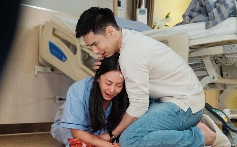 23 cuộc gọi nhỡ của vợ bầu trong đêm, về nhà tôi run run thấy vợ đờ đẫn ngồi cầu thang cười khóc một mình - 3