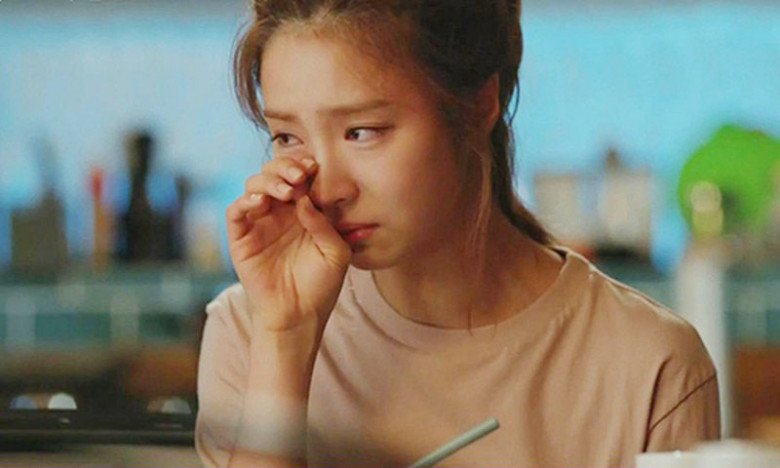 23 cuộc gọi nhỡ của vợ bầu trong đêm, về nhà tôi run run thấy vợ đờ đẫn ngồi cầu thang cười khóc một mình - 2
