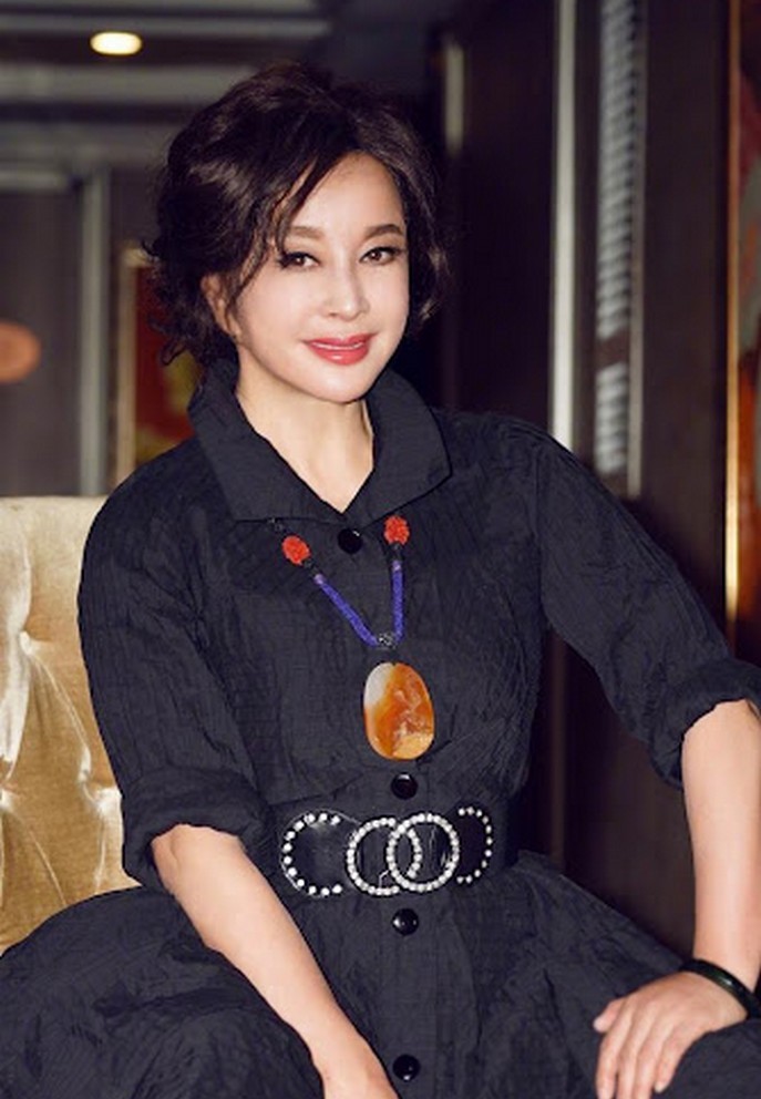 Cuộc sống trong tù của sao Hoa ngữ: Người được tiêu tiền, kẻ u ất vì trầm cảm - 8