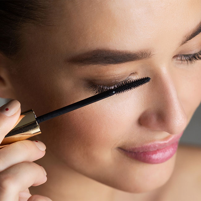 Làn mi dày rợp bóng nhờ những cách vô cùng đơn giản này - 2