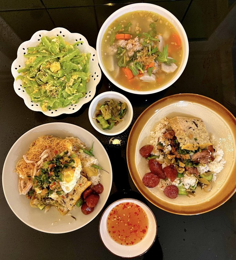 9X chưa chồng đã xinh lại đảm, bạn cứ thèm ăn lại nhắn tin đòi nấu để sang ăn ké - 3